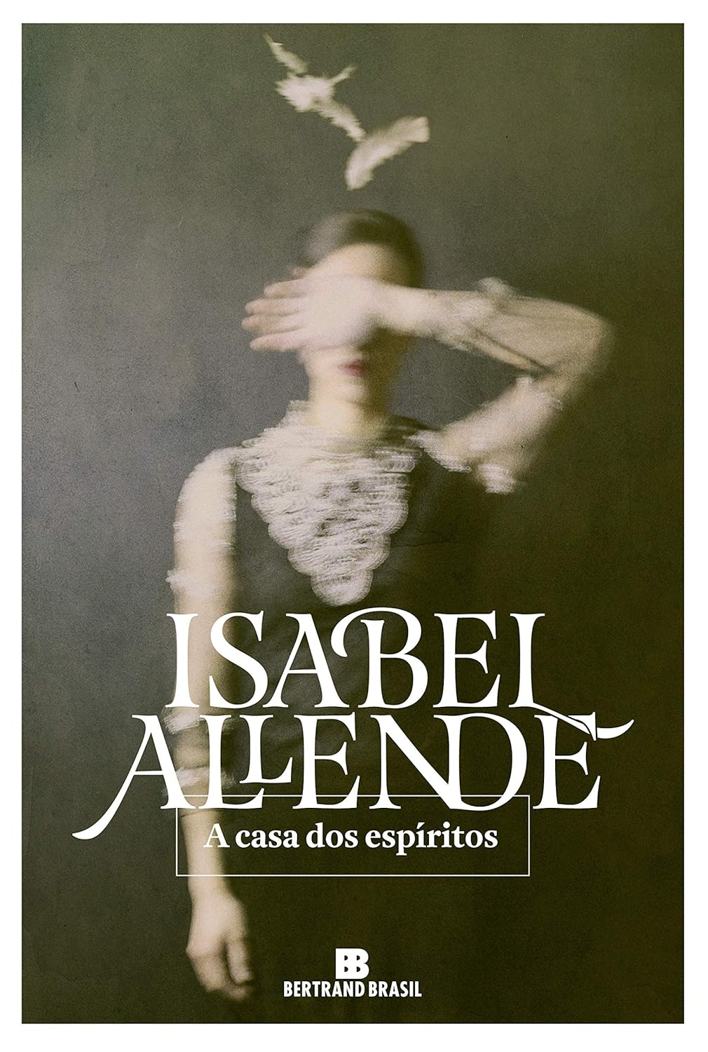 Capa do livro A Casa dos Espíritos de Isabel Allende, clássico de realismo mágico e saga familiar