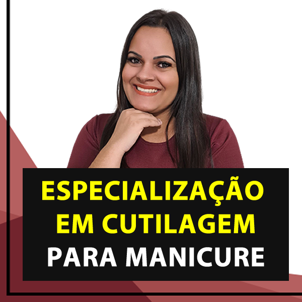 Manicure aplicando corte bordado e cutilagem fundinha aprendidos no curso de Faby Cardoso