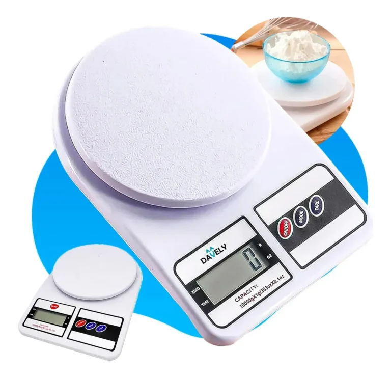 Pacote de 1 kg de Percarbonato Calisul ao lado de roupas, calçados e azulejo mostrando remoção de manchas e clareamento.