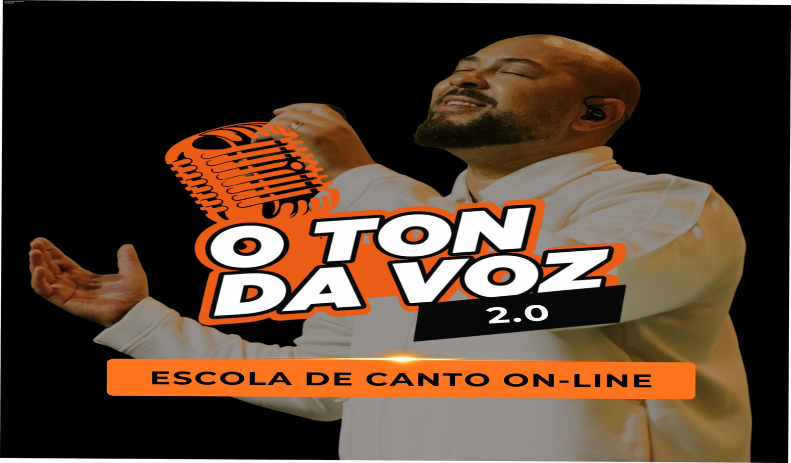 Imagem promocional do curso Ton da Voz by Ton Carfi mostrando técnicas vocais e comunidade de cantores