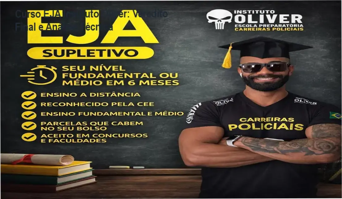 Aluno estudando para o Curso EJA Supletivo do Instituto Óliver via notebook e celular